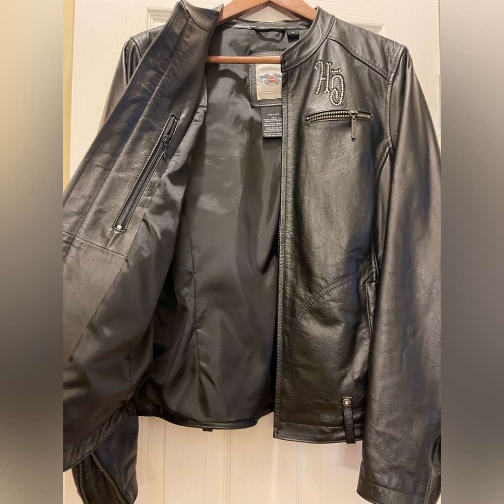 Harley Davidson Ladies Black Leather Jacket - Picture 4 of 4